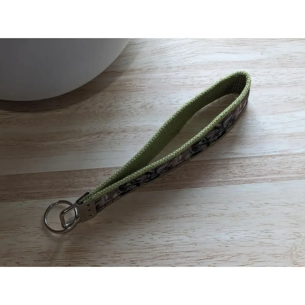 Camouflage Keychain Wristlet Handmade Fabric Key FOB Hunting Outdoors Camo Green
